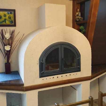 Central Apartament Cristian Арад Екстериор снимка